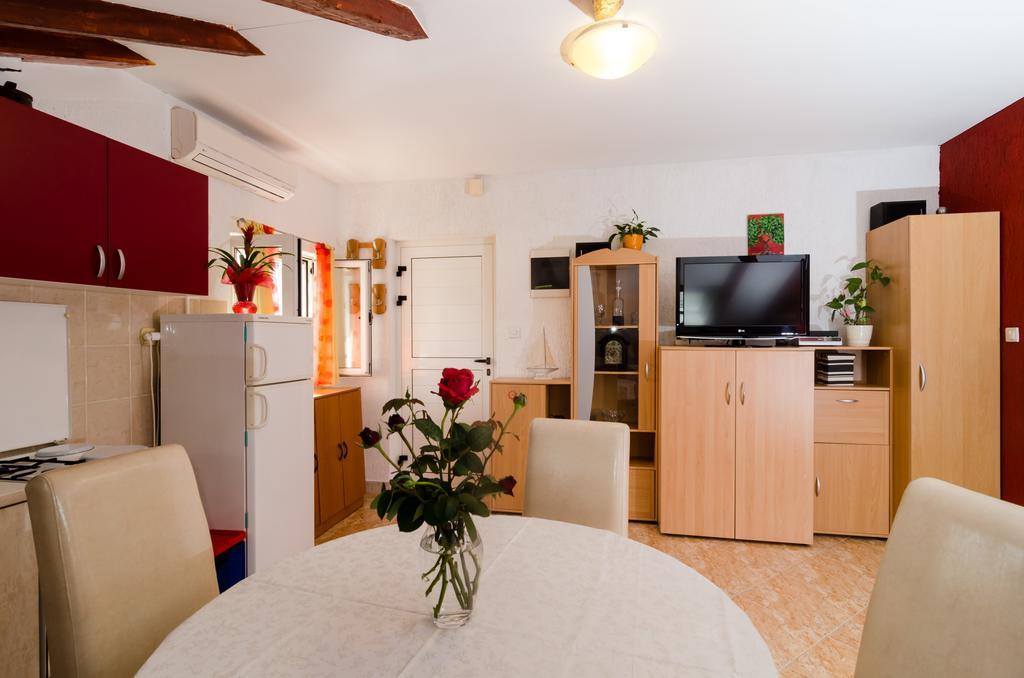 Apartment Mala Ana ドゥブロブニク 部屋 写真