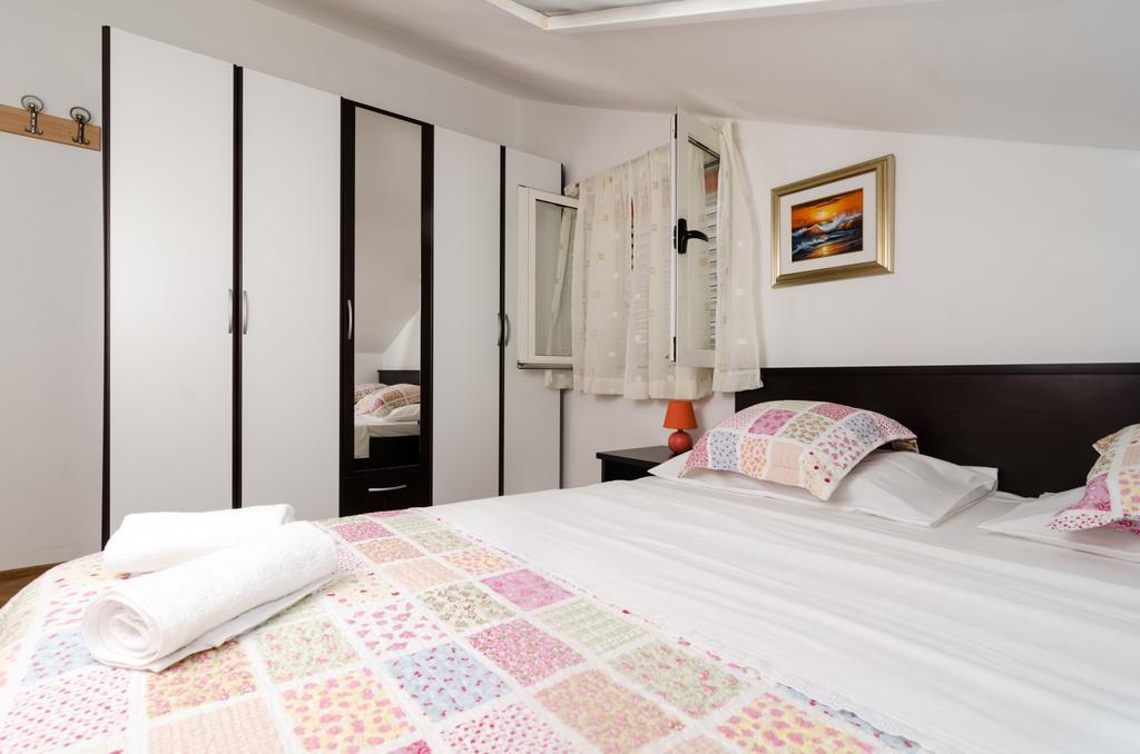 Apartment Mala Ana ドゥブロブニク 部屋 写真
